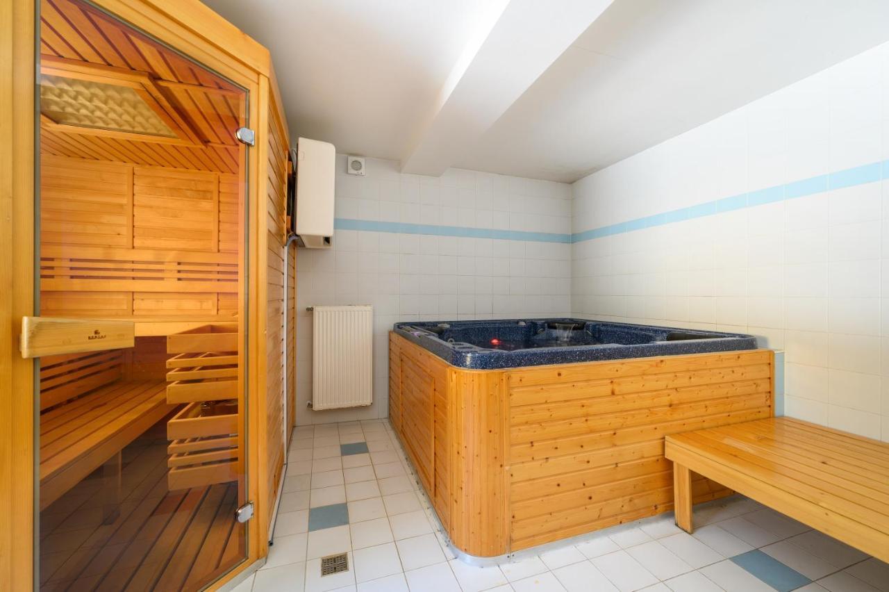 Penzion Petra, Harrachov Aparthotel Buitenkant foto