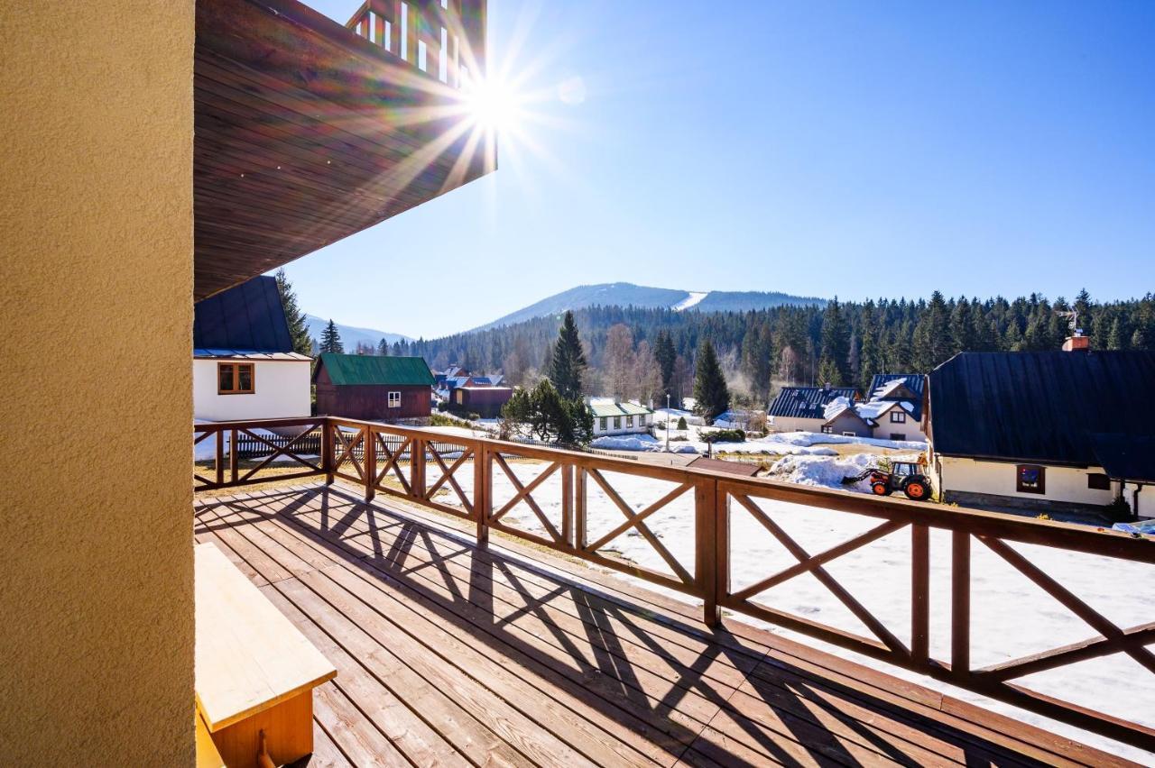 Penzion Petra, Harrachov Aparthotel Buitenkant foto