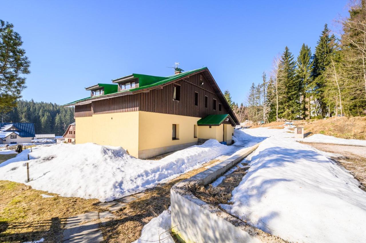 Penzion Petra, Harrachov Aparthotel Buitenkant foto